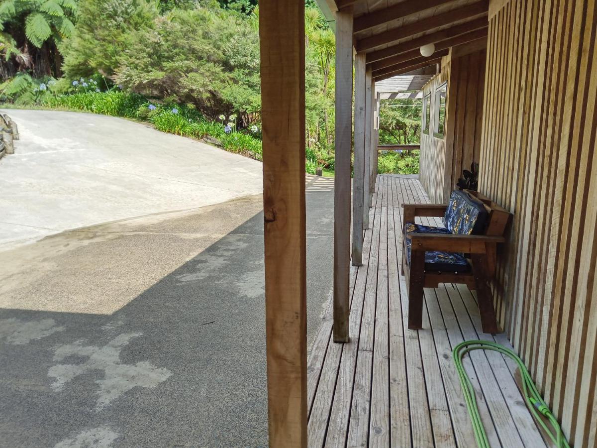Waiotemarama Falls Lodge Опонони Екстериор снимка