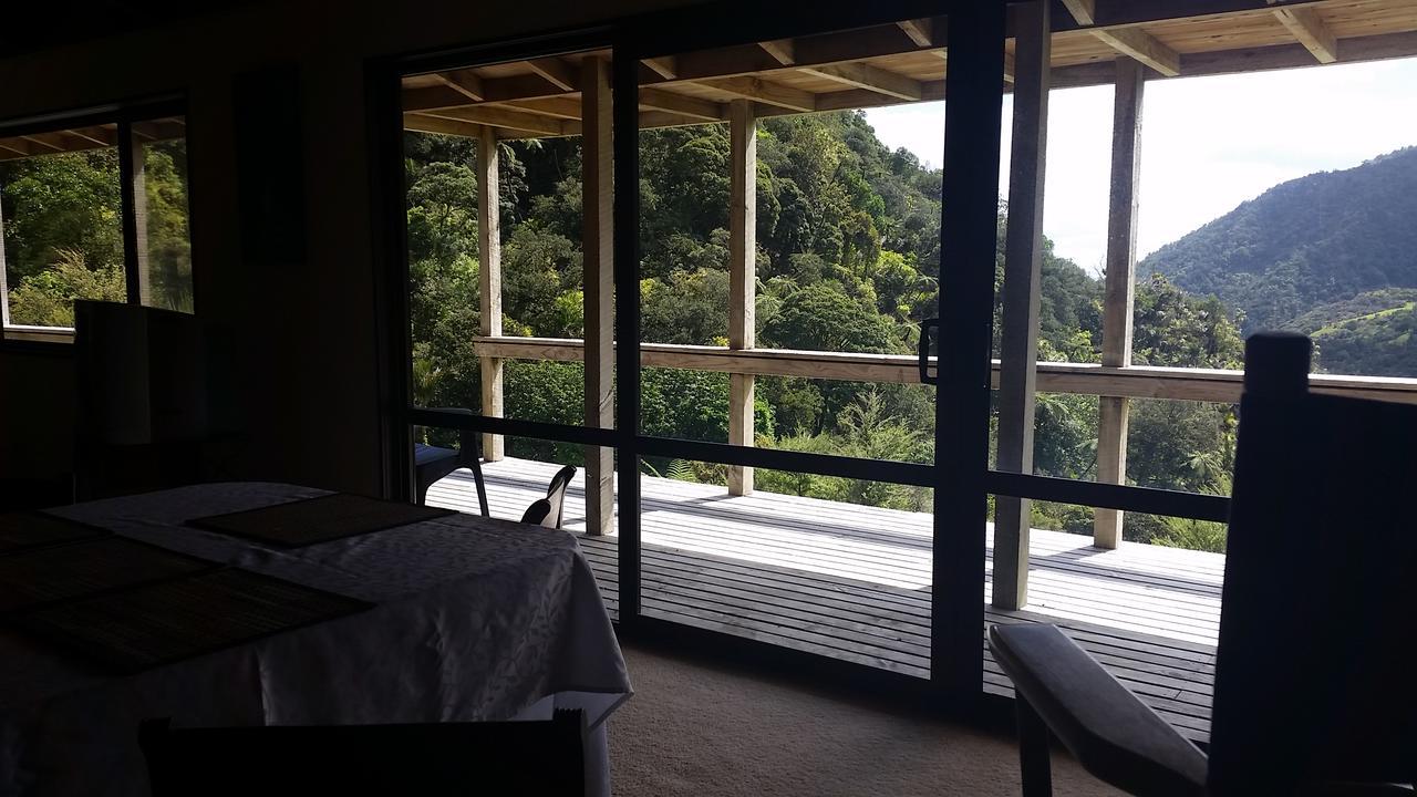 Waiotemarama Falls Lodge Опонони Екстериор снимка